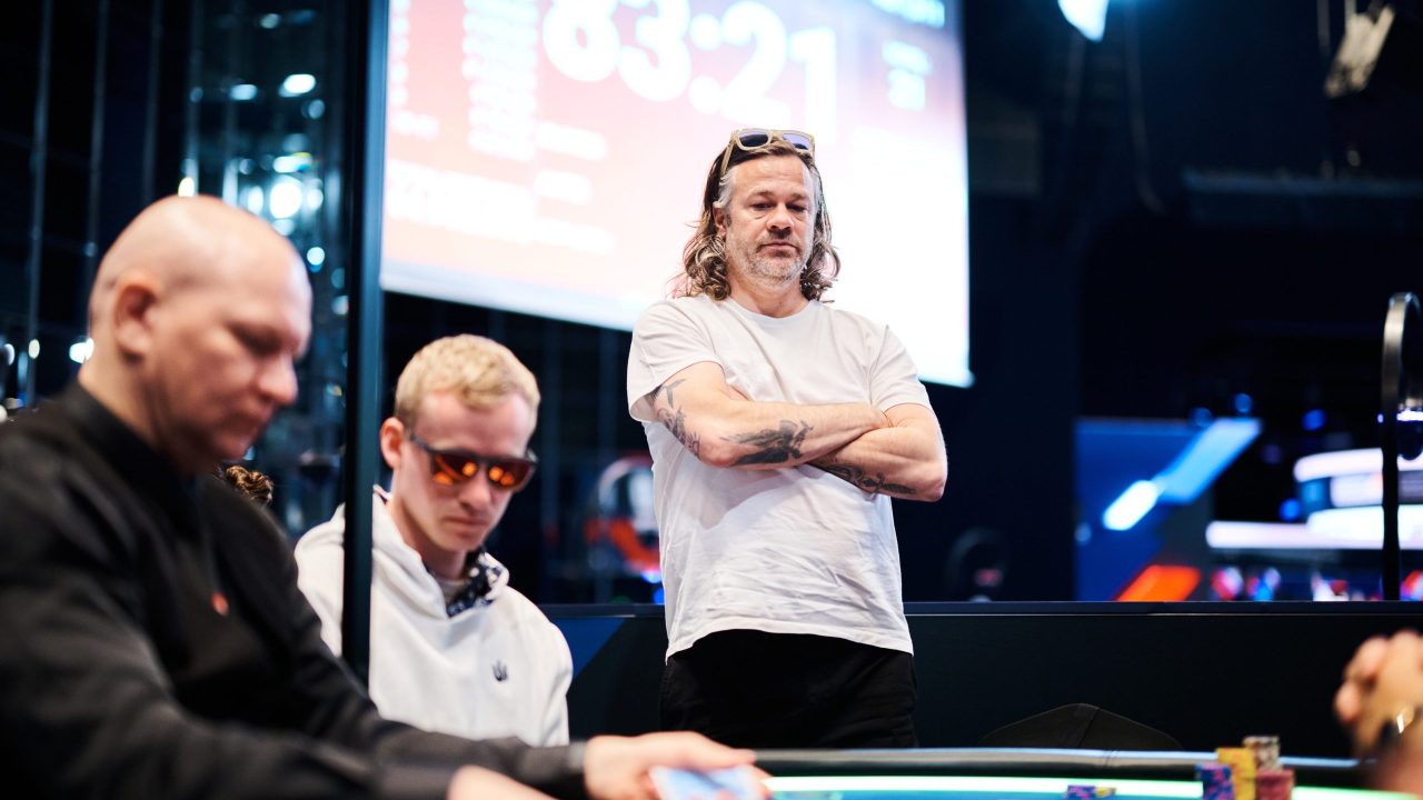 Manos Destacadas del EPT Monte Carlo 2026: Coolers Increíbles y Sueños Rotos en el Evento Principal