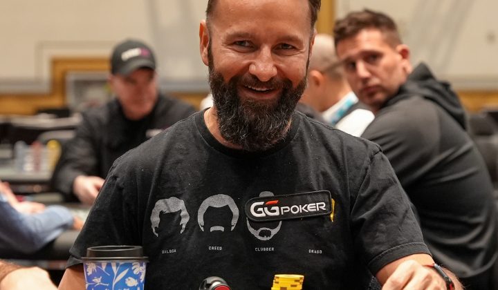 Daniel Negreanu Defiende a David Peters Tras Críticas por Deuda No Pagada