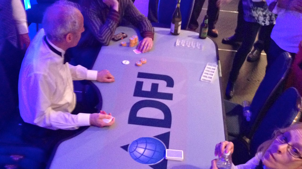 Glosario Esencial de Póker: Términos Clave para Jugadores Online