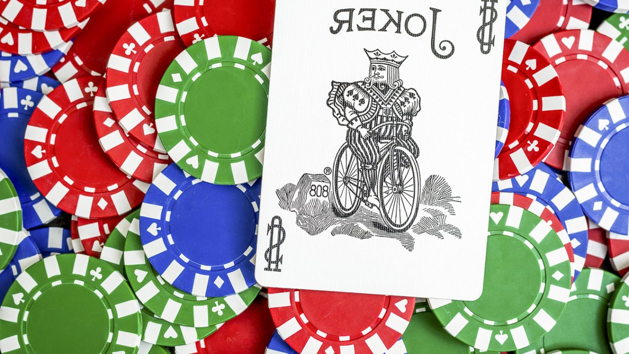 Checklist Esencial de Estrategia de Póker Online Antes de Cada Mano