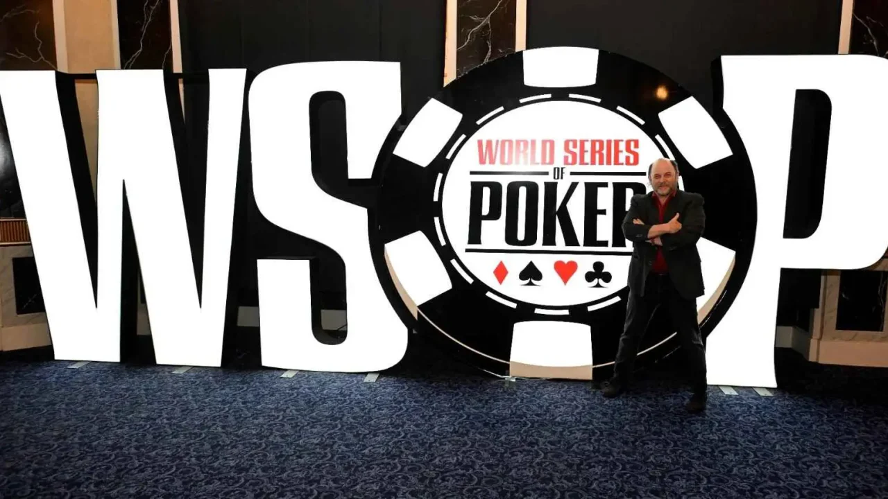 La World Series of Poker (WSOP) 2026 ha dado inicio oficialmente en Las Vegas, marcando el comienzo de una extensa temporada de torneos que