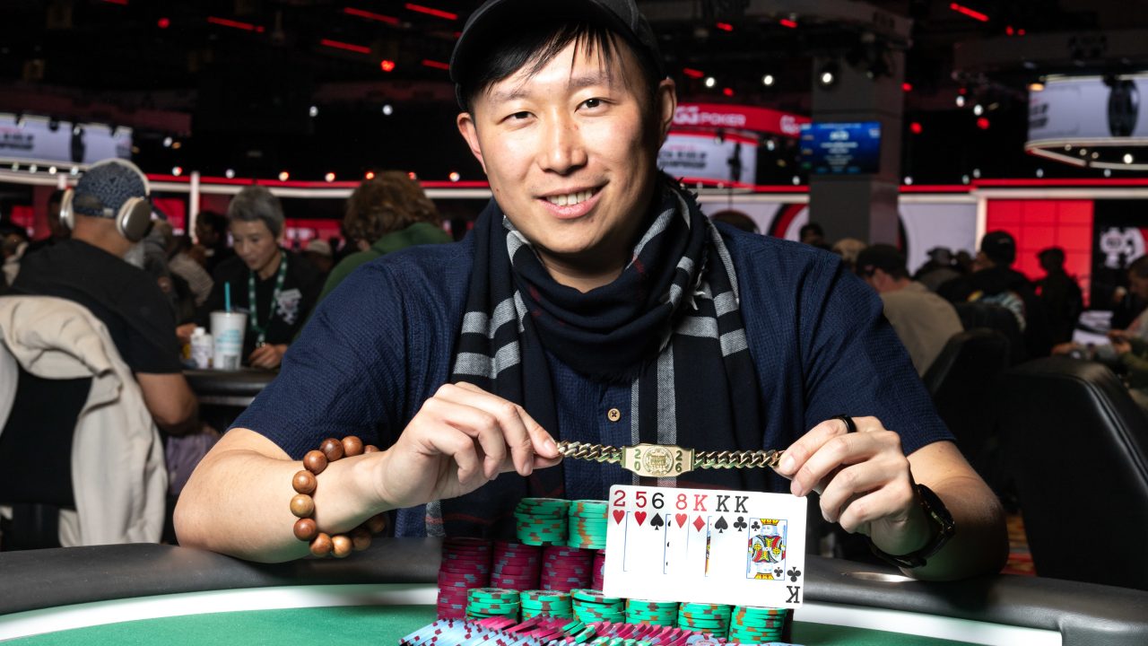 James Cheung Gana su Primer Brazalete WSOP en el Evento $1,500 Stud