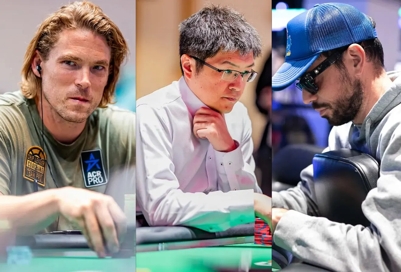 Gracze pokerowi rywalizujący przy stole podczas World Series of Poker, z widocznymi żetonami i kartami.