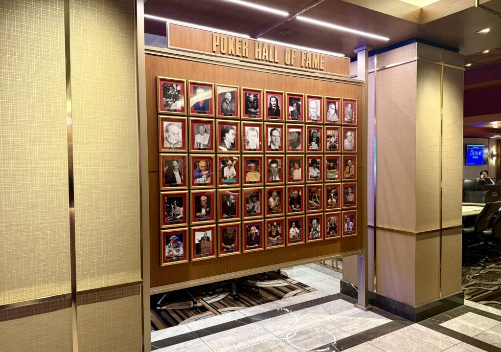 El Salón de la Fama del Poker: Un Vistazo a las Leyendas Consagradas