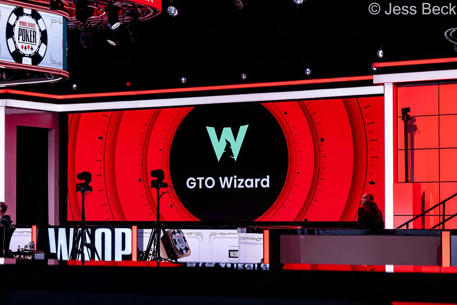 Logo GTO Wizard widoczne na "Mothership Stage" podczas World Series of Poker 2026.
