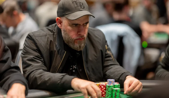 Sam Sweilem prowadzi wśród 533 graczy po pęknięciu bańki na Dzień 4 WSOP Main Event