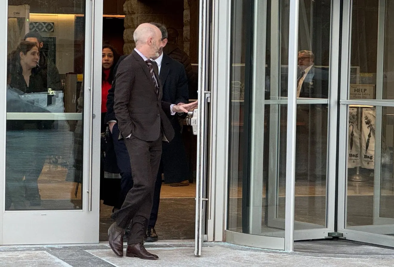 Tom Goldstein durante el juicio por evasión fiscal relacionada con ganancias de póker de altas apuestas