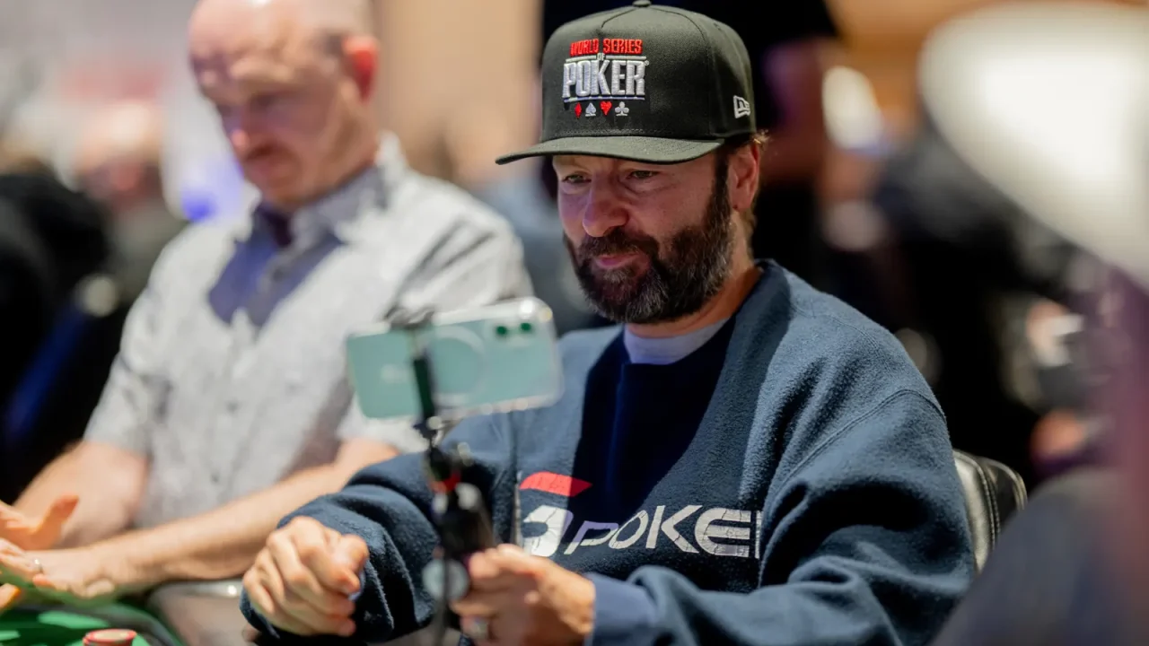 Daniel Negreanu walczy o zwycięstwo w prestiżowym turnieju WSOP