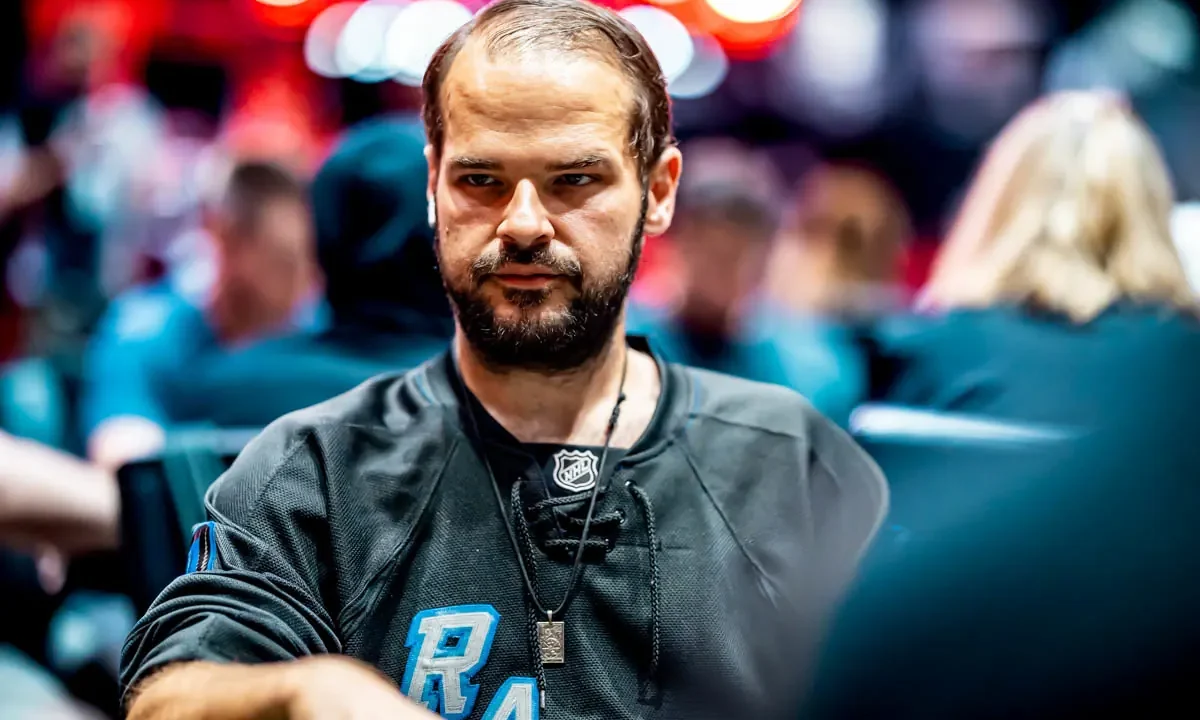 Matt Stout, fundador de CSOP, acusado de agresión en partida privada de Las Vegas