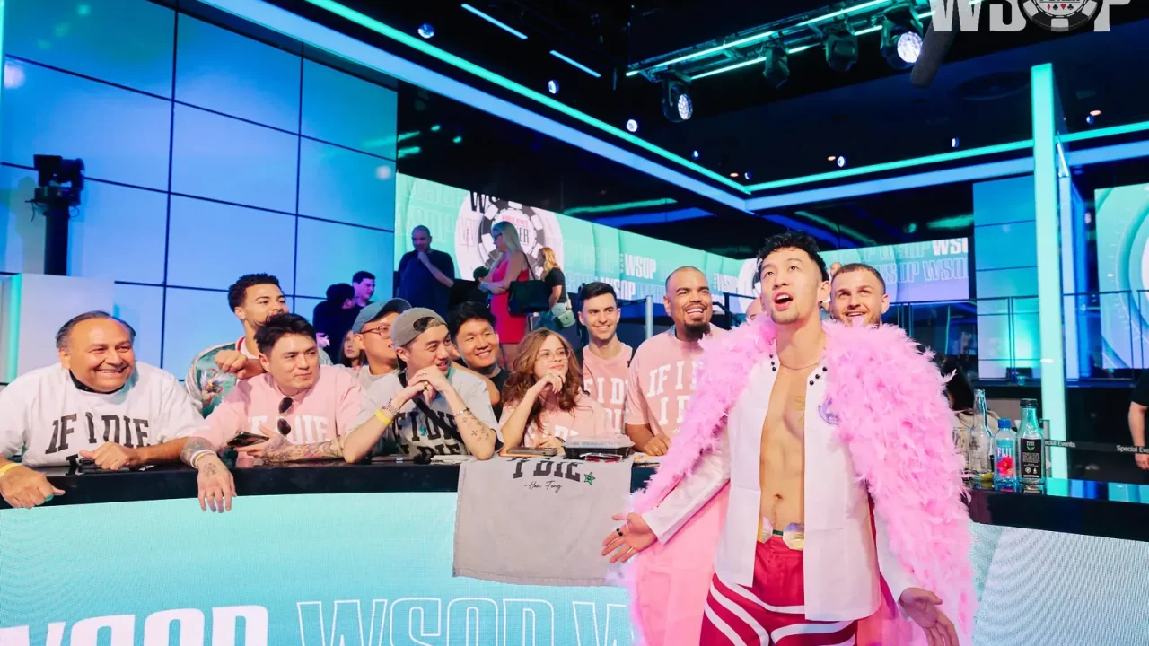 Lauri Saaskilahti rompe los ases de Han Feng en el river y lo elimina del WSOP Main Event
