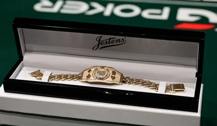Raphael Caixeta gana el primer brazalete de la WSOP Online 2026 en GGPoker