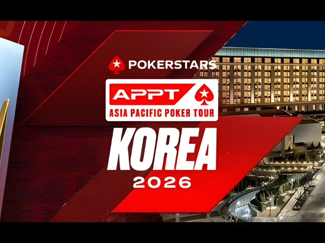 Jugadores de póker en la mesa final del torneo APPT Korea en el Paradise Hotel & Resort de Incheon
