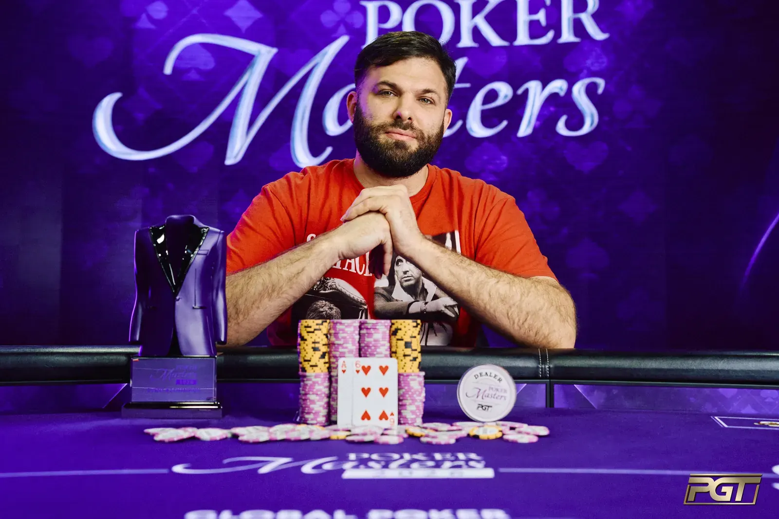 Mesa final de las Poker Masters 2026 en el PokerGO Studio de Las Vegas con Nicholas Palma y Adrián Mateos