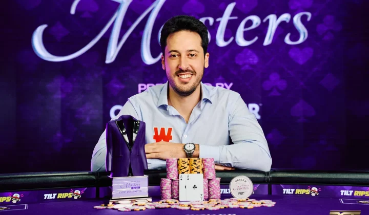 Adrian Mateos se repone de tres burbujas y toma el liderato en las Poker Masters 2026